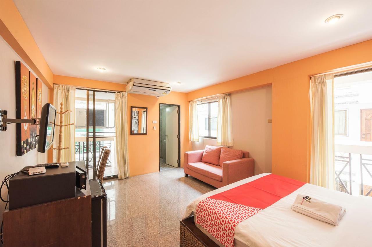 Oyo 110 Old Town Hotel Bangkok Esterno foto