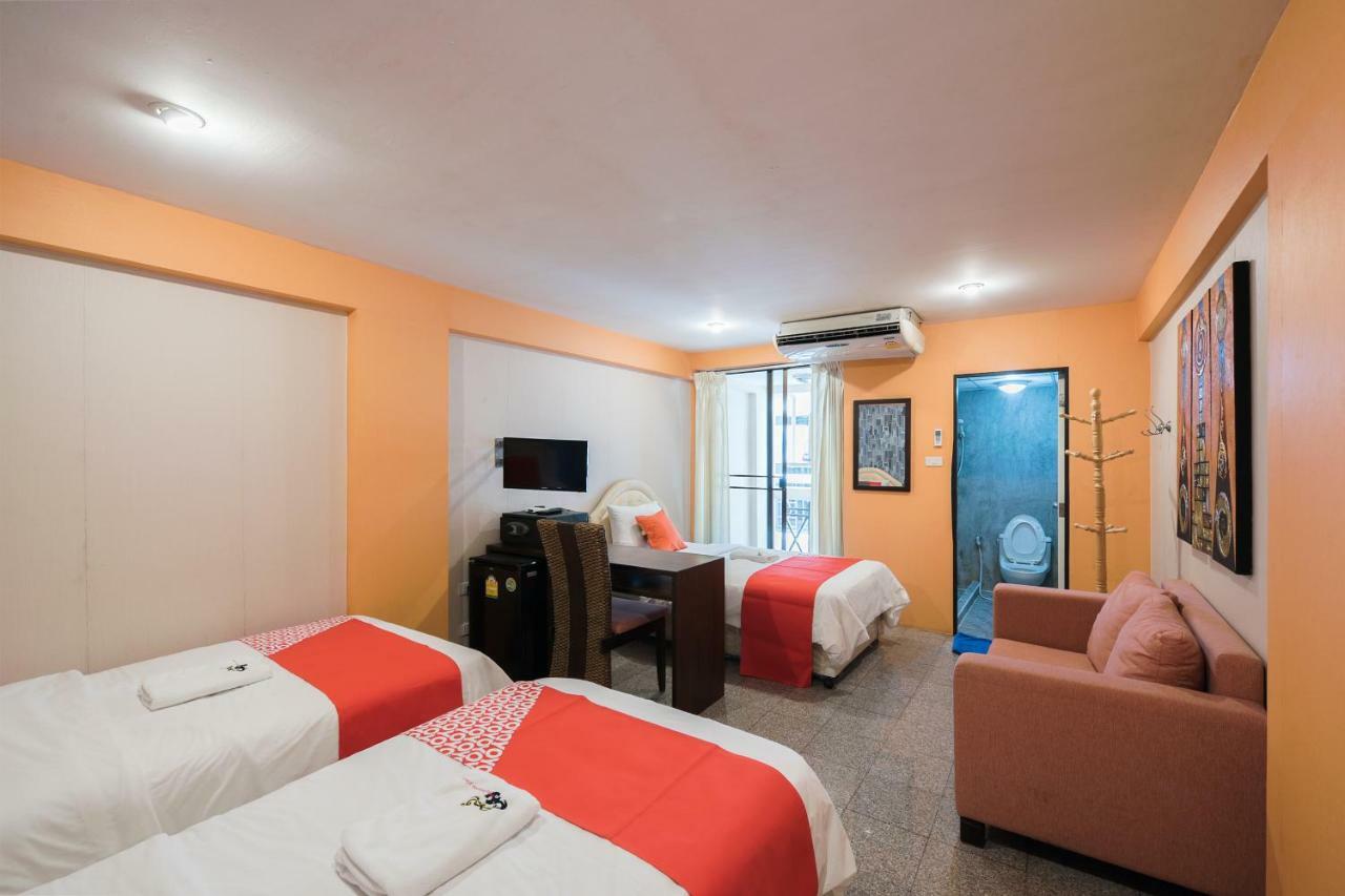 Oyo 110 Old Town Hotel Bangkok Esterno foto